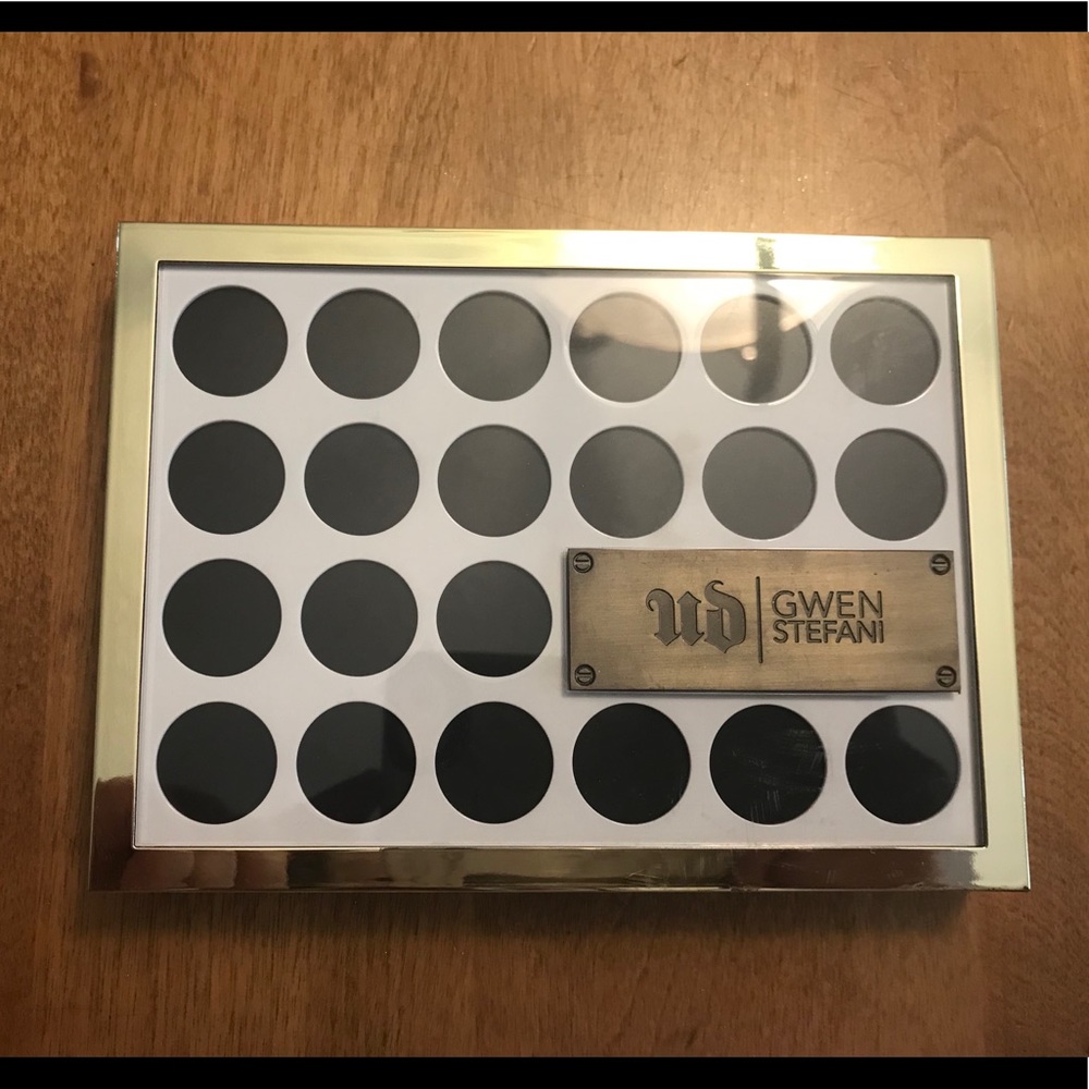 Gwen Stefani Urban Decay Palette